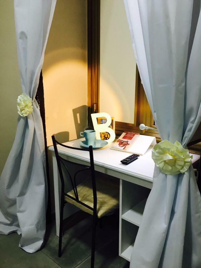 B&B Cara Napoli Bagian luar foto