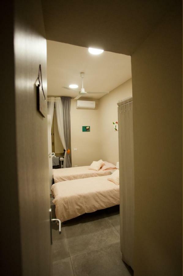 B&B Cara Napoli Bagian luar foto