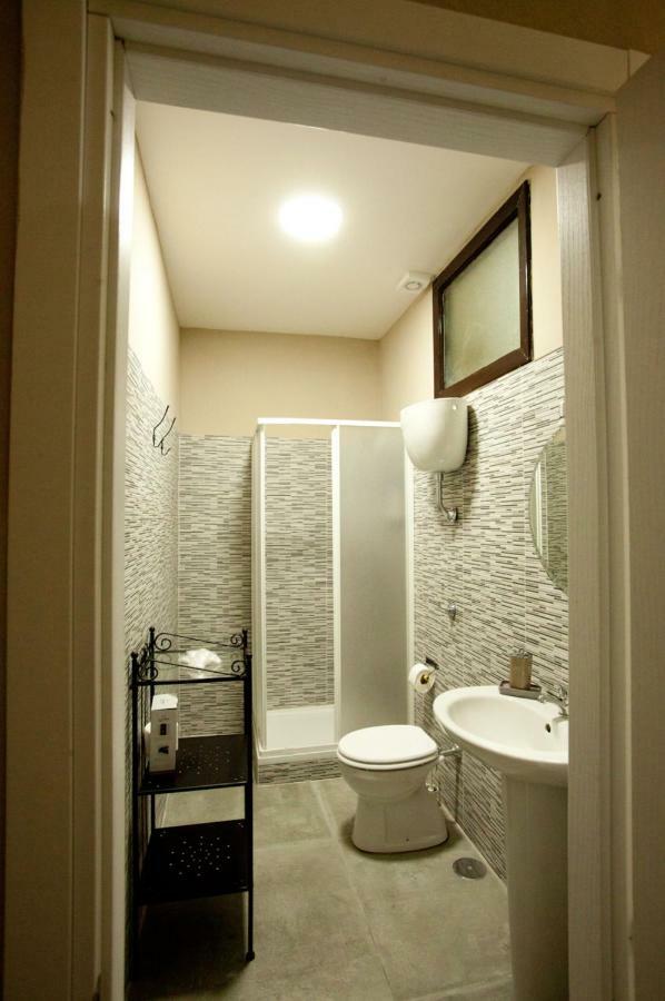 B&B Cara Napoli Bagian luar foto