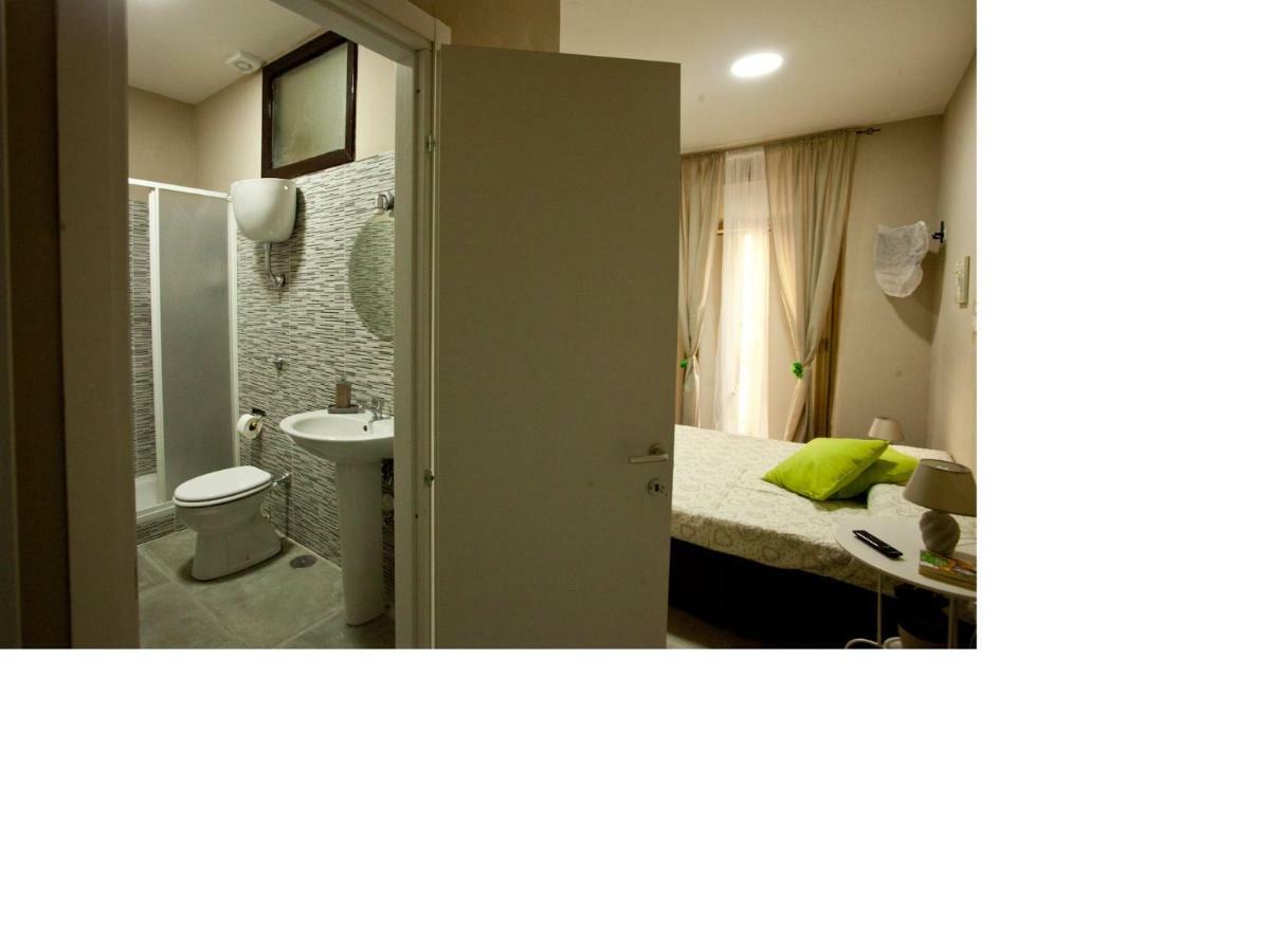 B&B Cara Napoli Bagian luar foto