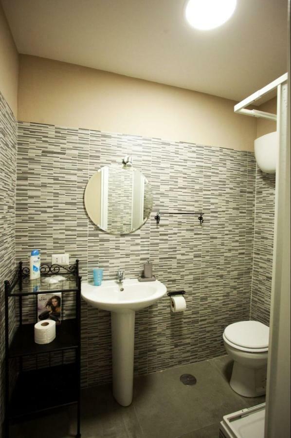 B&B Cara Napoli Bagian luar foto